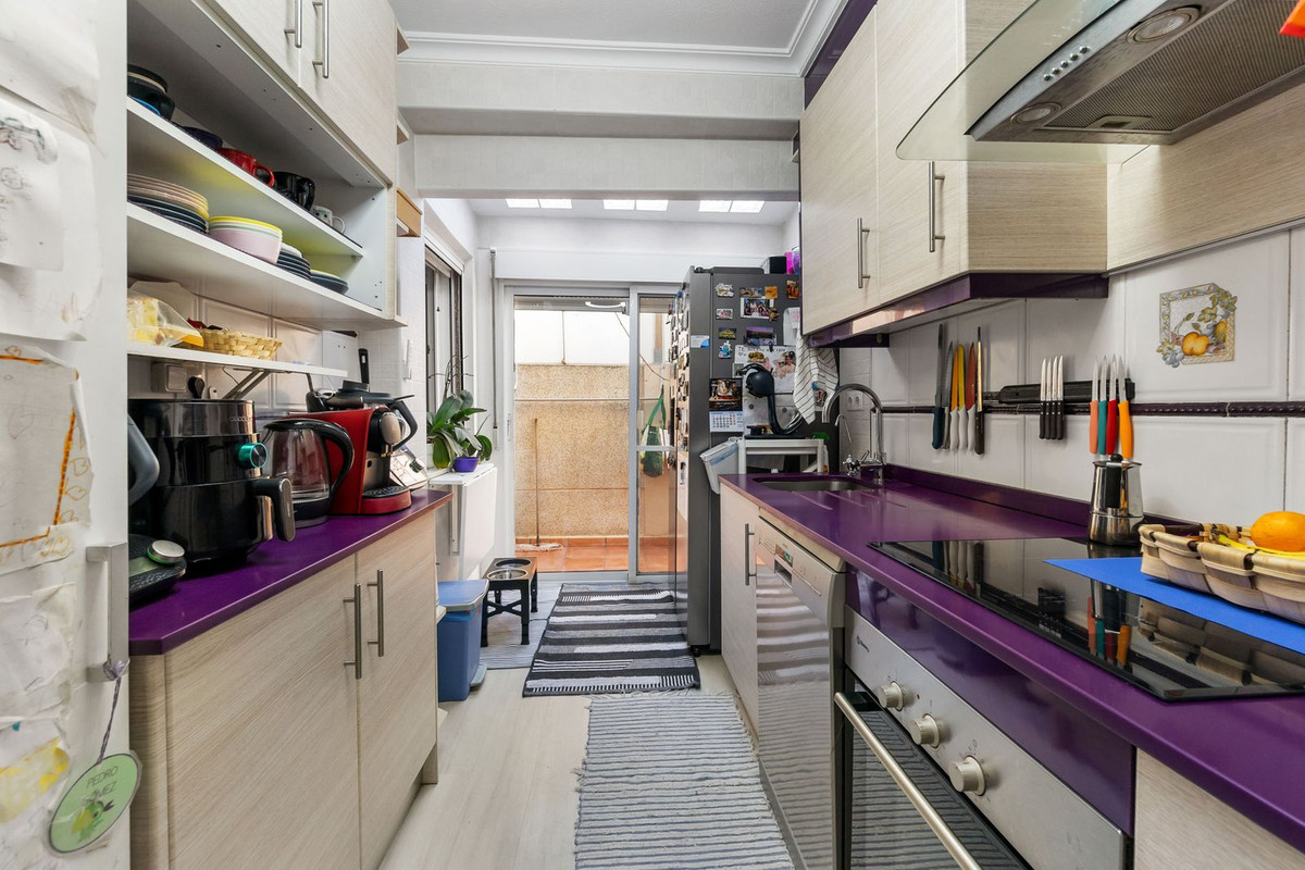 For sale - 3 Bedroom 2 Bathroom House - Townhouse in Torrevieja - Torrevieja Centro  - Alicante