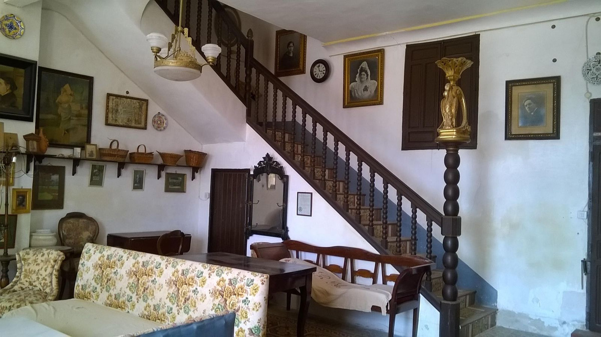 For sale - 7 Bedroom 2 Bathroom House - Finca - Cortijo in Orihuela - Orihuela Centro  - Alicante