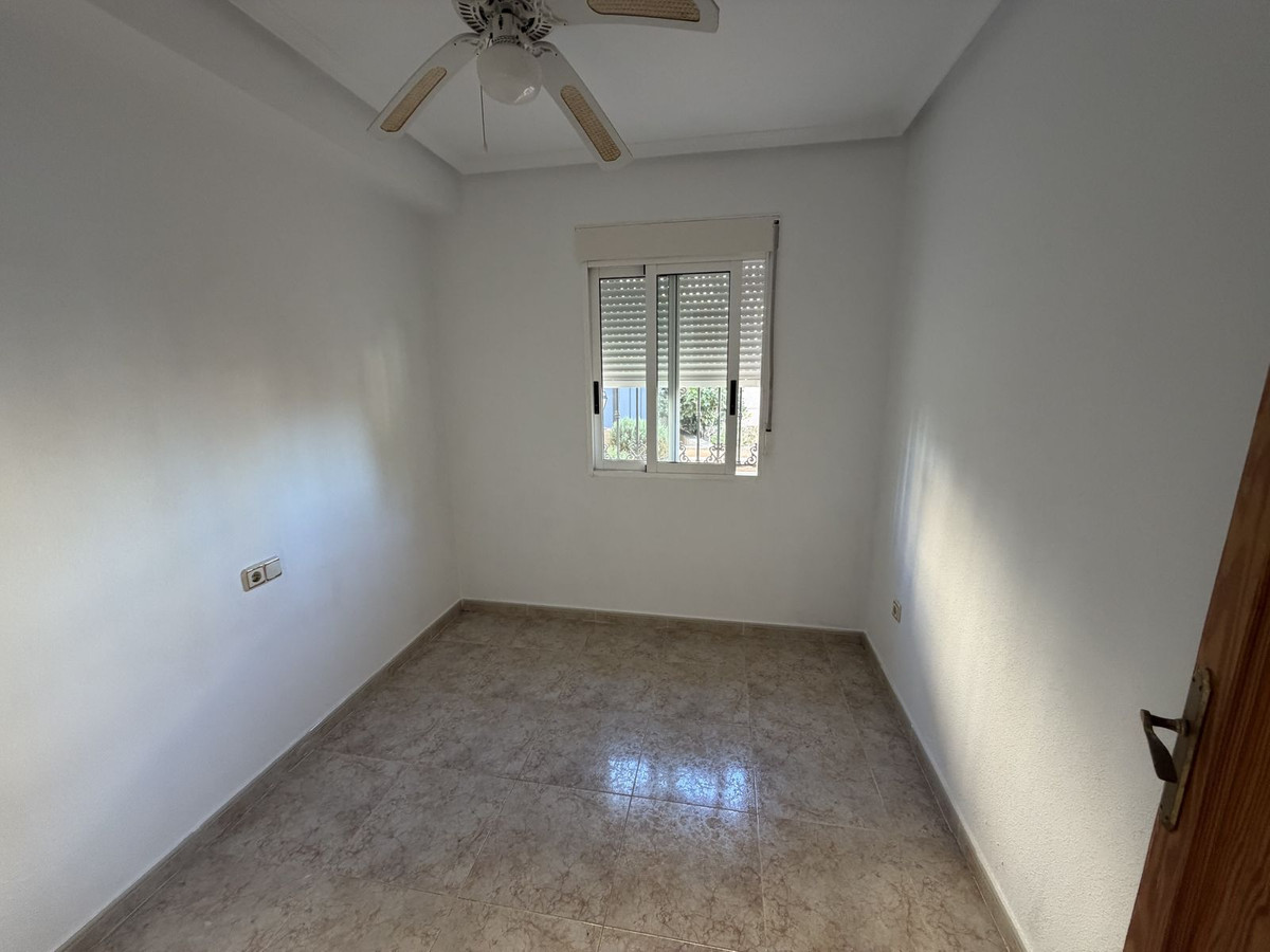 For sale - 3 Bedroom 2 Bathroom House - Semi-Detached House in Orihuela - Orihuela Costa  - Alicante