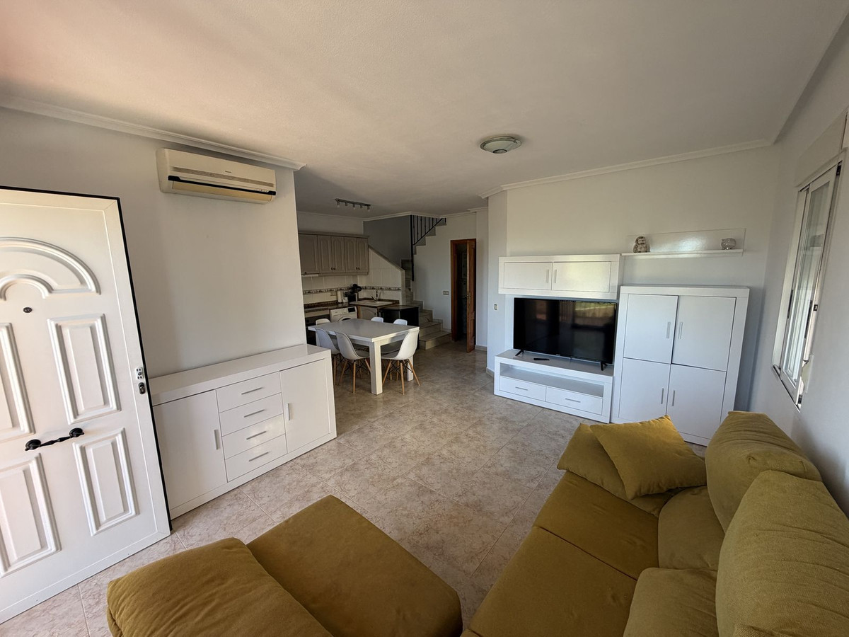 For sale - 3 Bedroom 2 Bathroom House - Semi-Detached House in Orihuela - Orihuela Costa  - Alicante