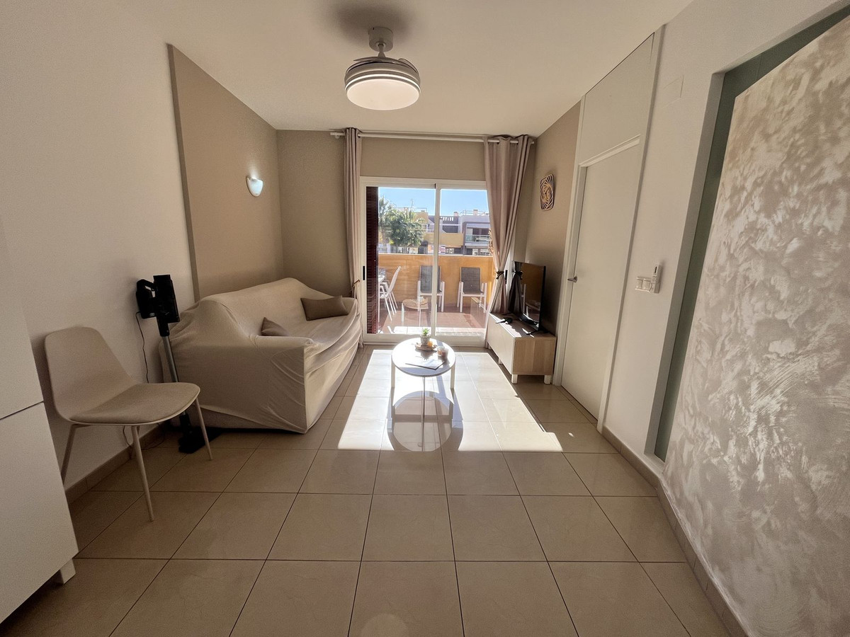 For sale - 2 Bedroom 1 Bathroom Apartment - Middle Floor Apartment in Orihuela - Orihuela Costa  - Alicante