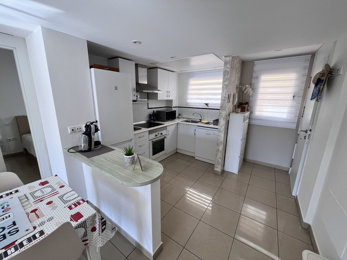 For sale - 2 Bedroom 1 Bathroom Apartment - Middle Floor Apartment in Orihuela - Orihuela Costa  - Alicante
