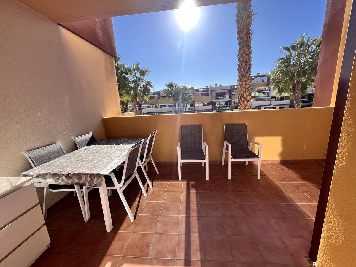 For sale - 2 Bedroom 1 Bathroom Apartment - Middle Floor Apartment in Orihuela - Orihuela Costa  - Alicante