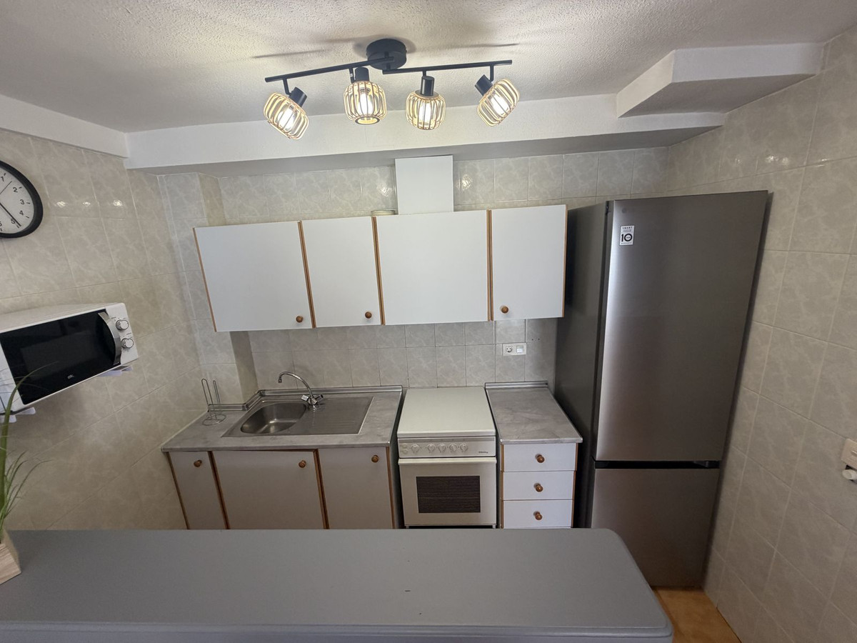 For sale - 4 Bedroom 1 Bathroom House - Townhouse in Torrevieja - La Mata  - Alicante