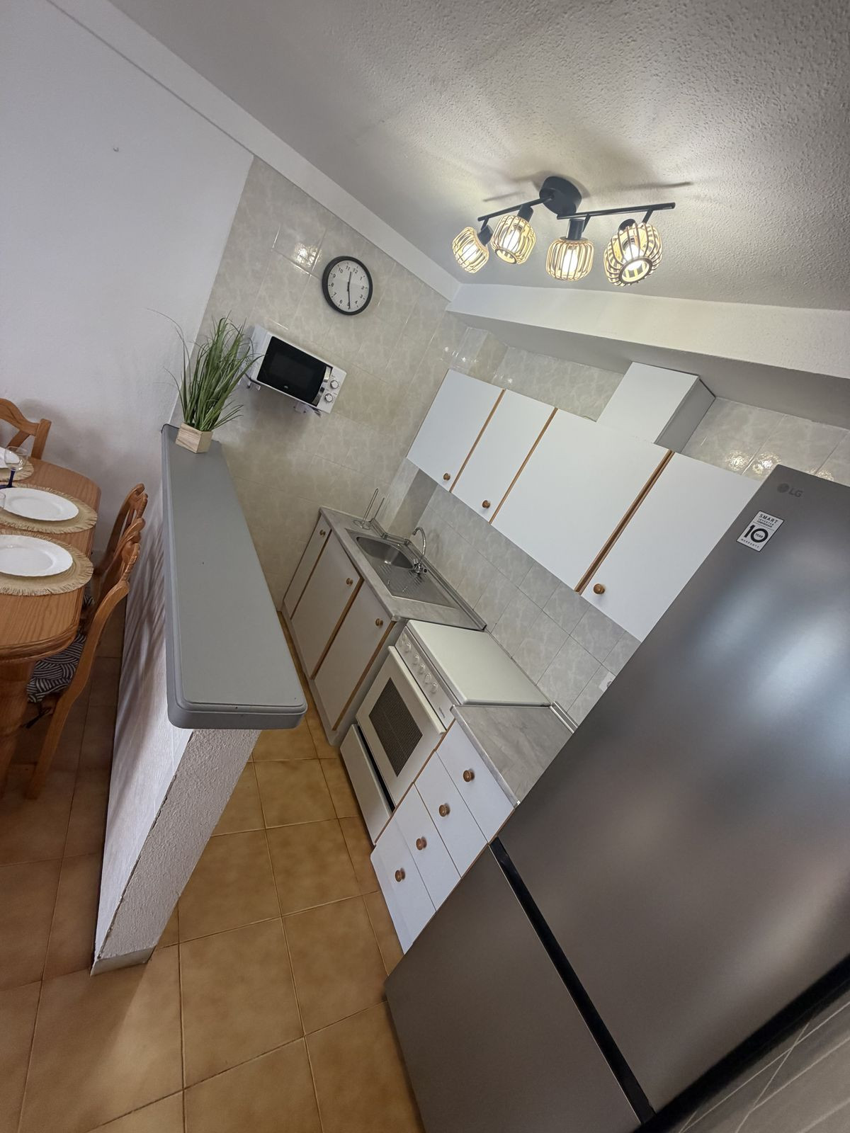 For sale - 4 Bedroom 1 Bathroom House - Townhouse in Torrevieja - La Mata  - Alicante