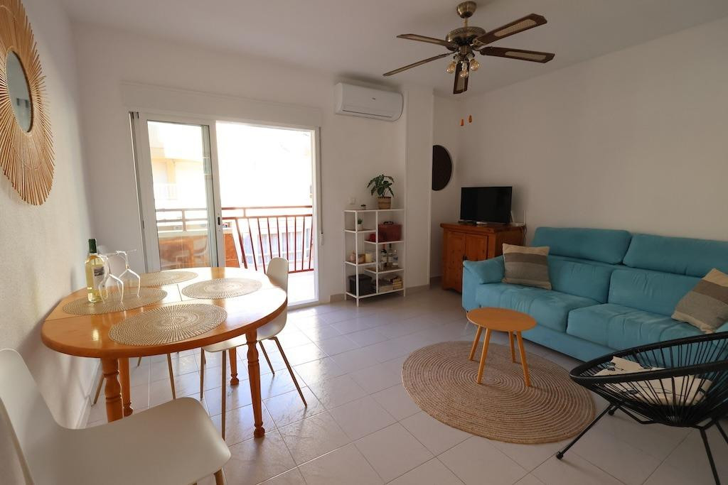 For sale - 1 Bedroom 1 Bathroom Apartment - Middle Floor Apartment in Torrevieja - Torrevieja Centro  - Alicante