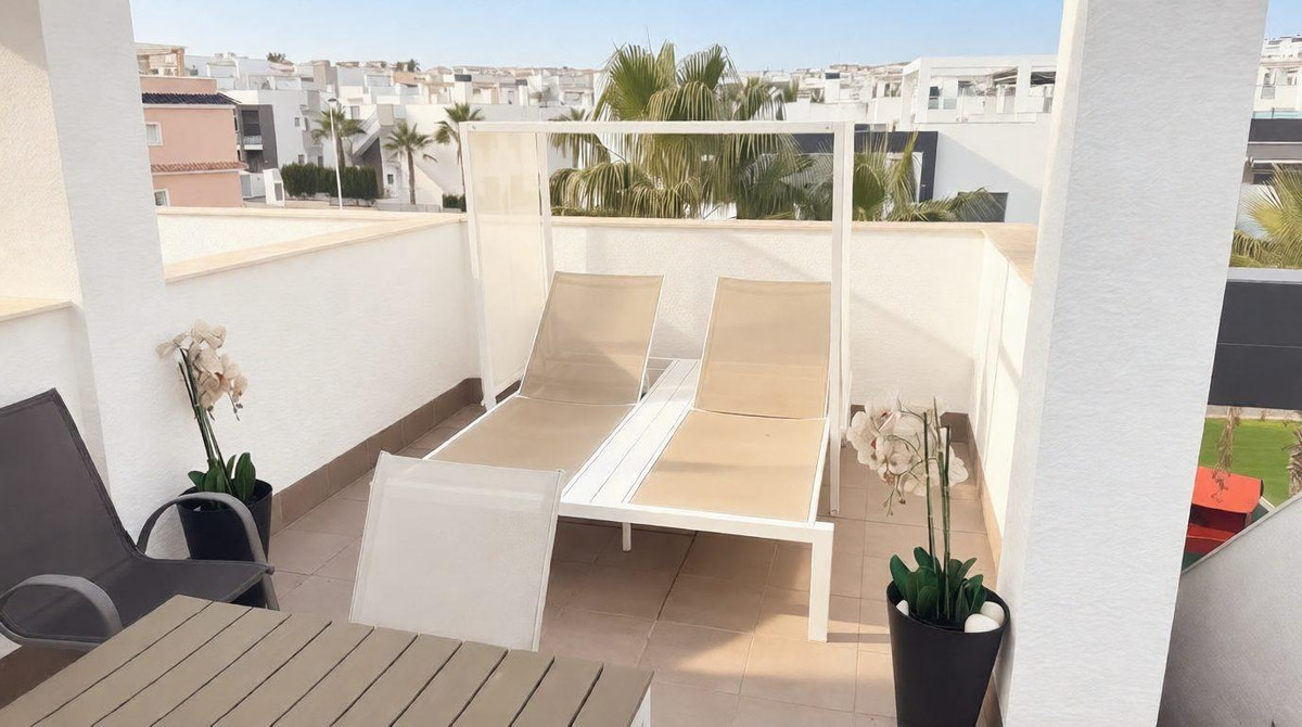 For sale - 2 Bedroom 2 Bathroom Apartment - Penthouse in Orihuela - Punta Prima  - Alicante