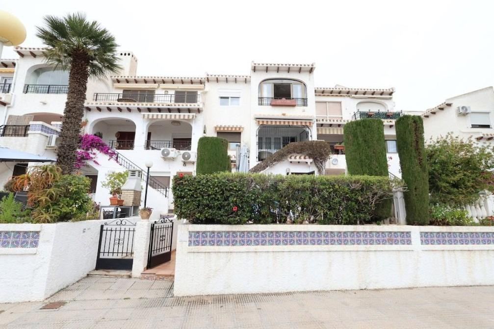 For sale - 4 Bedroom 3 Bathroom Apartment - Duplex in Orihuela - Cabo Roig  - Alicante