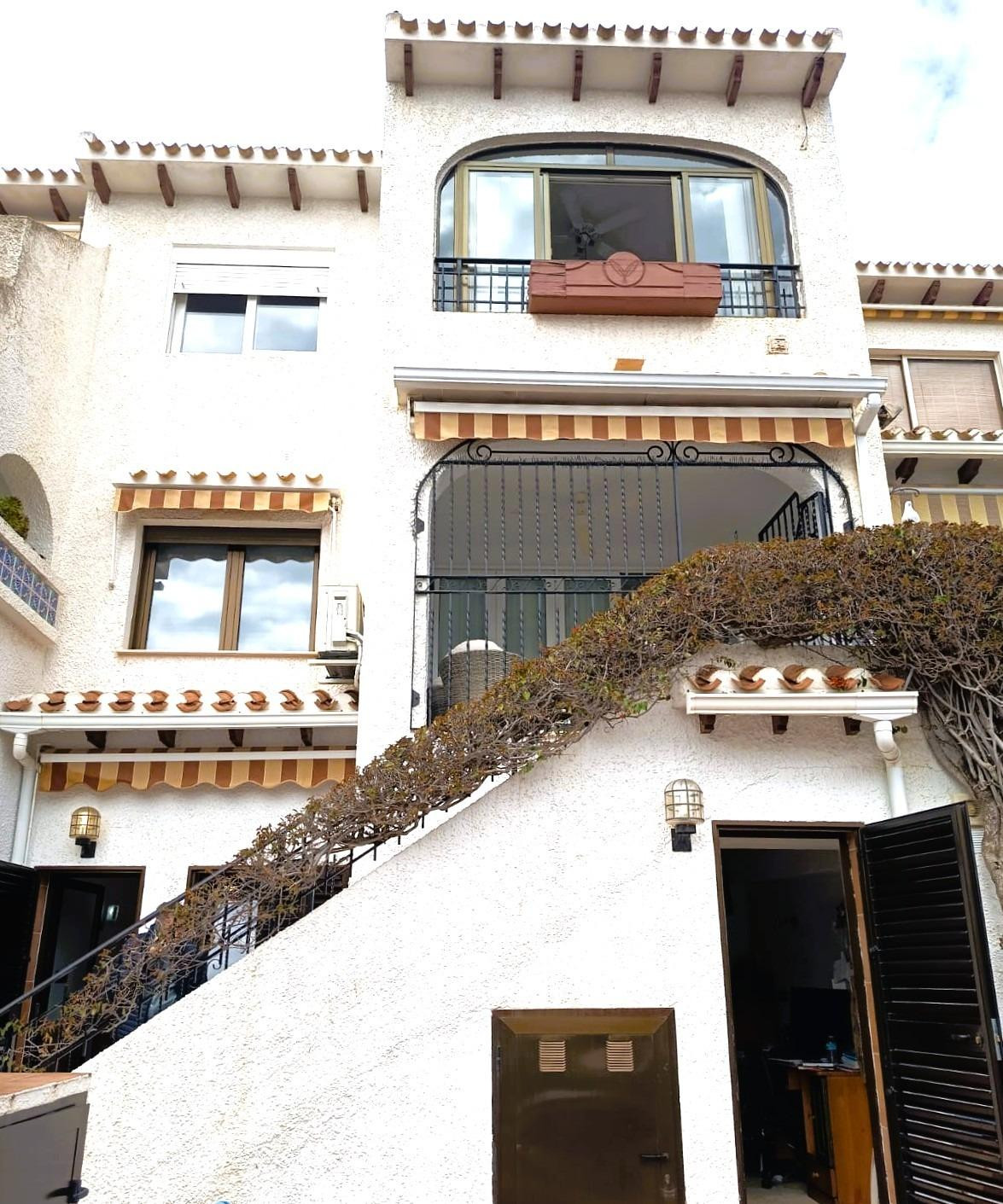 For sale - 4 Bedroom 3 Bathroom Apartment - Duplex in Orihuela - Cabo Roig  - Alicante