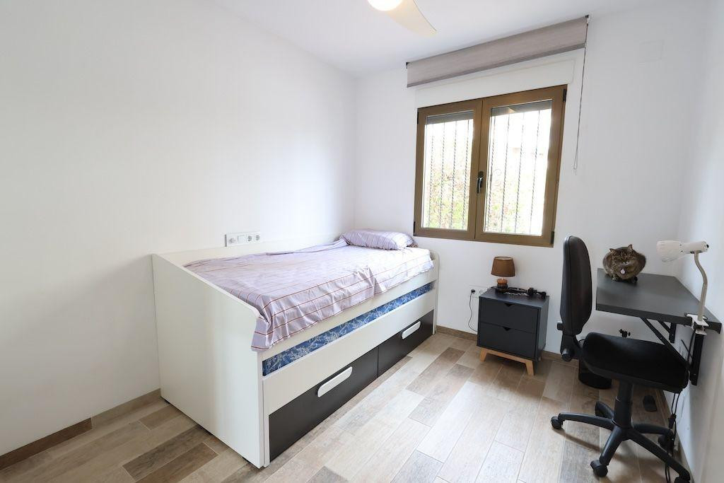 For sale - 4 Bedroom 3 Bathroom Townhouse in Cabo Roig - Cabo Roig  - Alicante