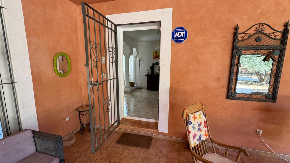 For sale - 6 Bedroom 2 Bathroom House - Finca - Cortijo in Albatera - Albatera Centro  - Alicante