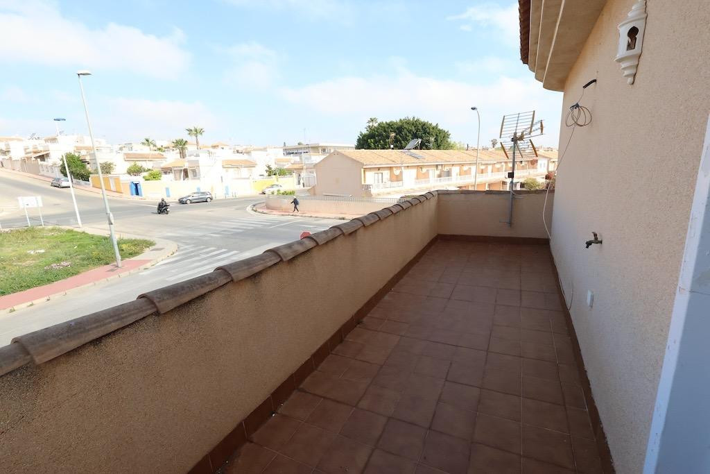 For sale - 3 Bedroom 2 Bathroom House - Detached Villa in Torrevieja - Torrevieja Centro  - Alicante