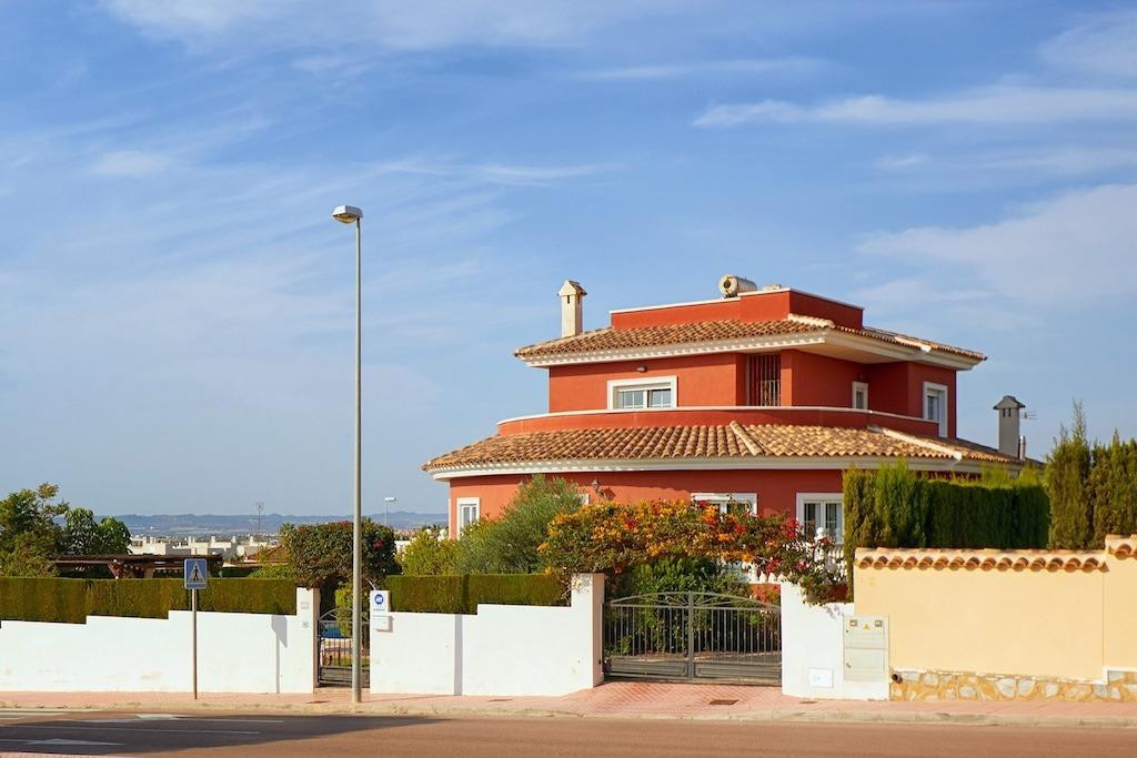 For sale - 5 Bedroom 4 Bathroom House - Detached Villa in Rojales - Rojales Centro  - Alicante