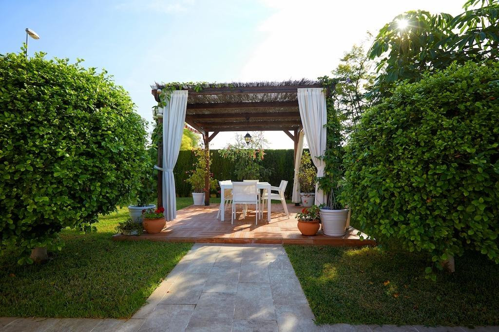 For sale - 5 Bedroom 4 Bathroom House - Detached Villa in Rojales - Rojales Centro  - Alicante