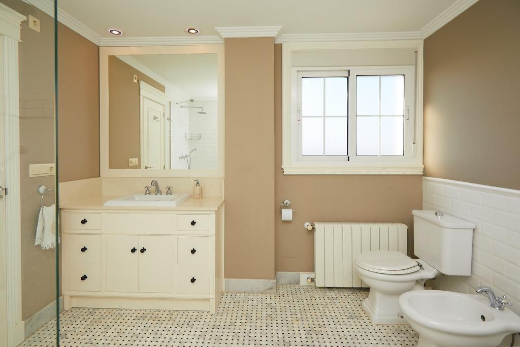 For sale - 5 Bedroom 4 Bathroom House - Detached Villa in Rojales - Rojales Centro  - Alicante