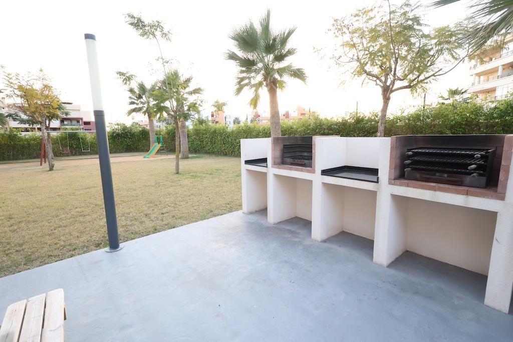 For sale - 2 Bedroom 2 Bathroom Apartment - Middle Floor Apartment in Orihuela - Punta Prima  - Alicante