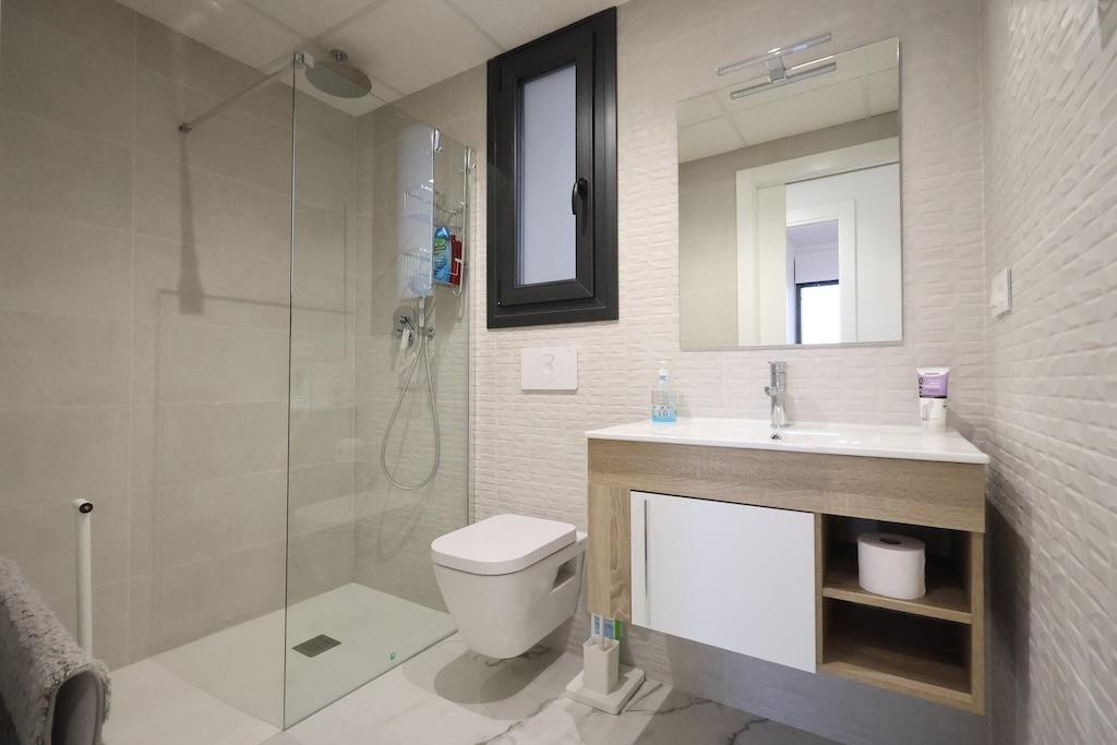 For sale - 2 Bedroom 2 Bathroom Apartment - Middle Floor Apartment in Orihuela - Punta Prima  - Alicante