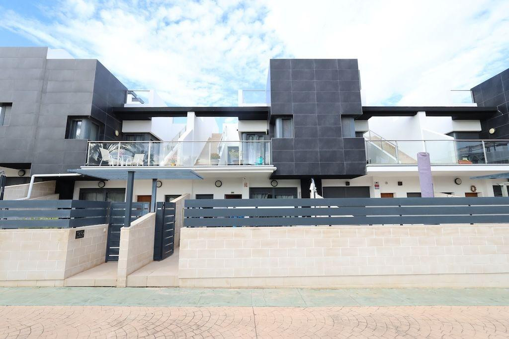 For sale - 3 Bedroom 3 Bathroom House - Townhouse in Orihuela - Los Dolses  - Alicante