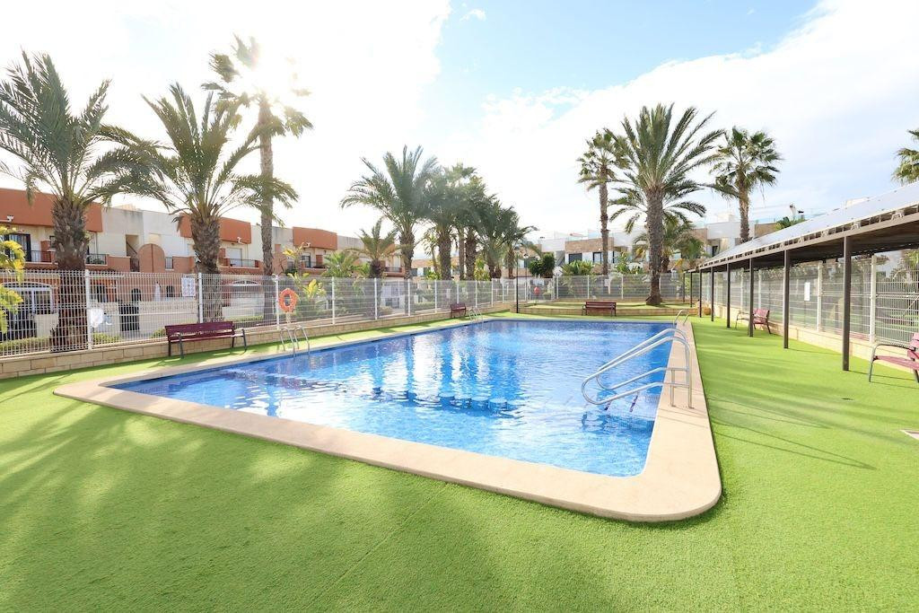 For sale - 3 Bedroom 3 Bathroom House - Townhouse in Orihuela - Los Dolses  - Alicante
