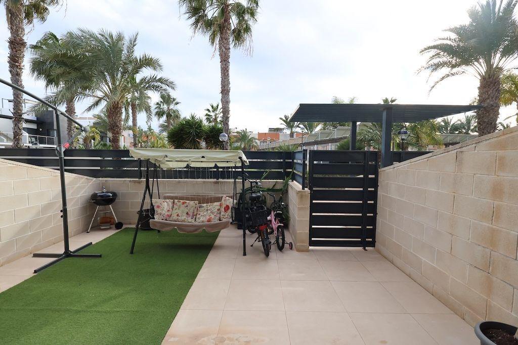 For sale - 3 Bedroom 3 Bathroom House - Townhouse in Orihuela - Los Dolses  - Alicante