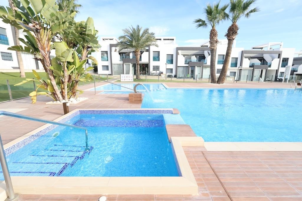 2 Bedroom 2 Bathroom House - Bungalow in Orihuela
