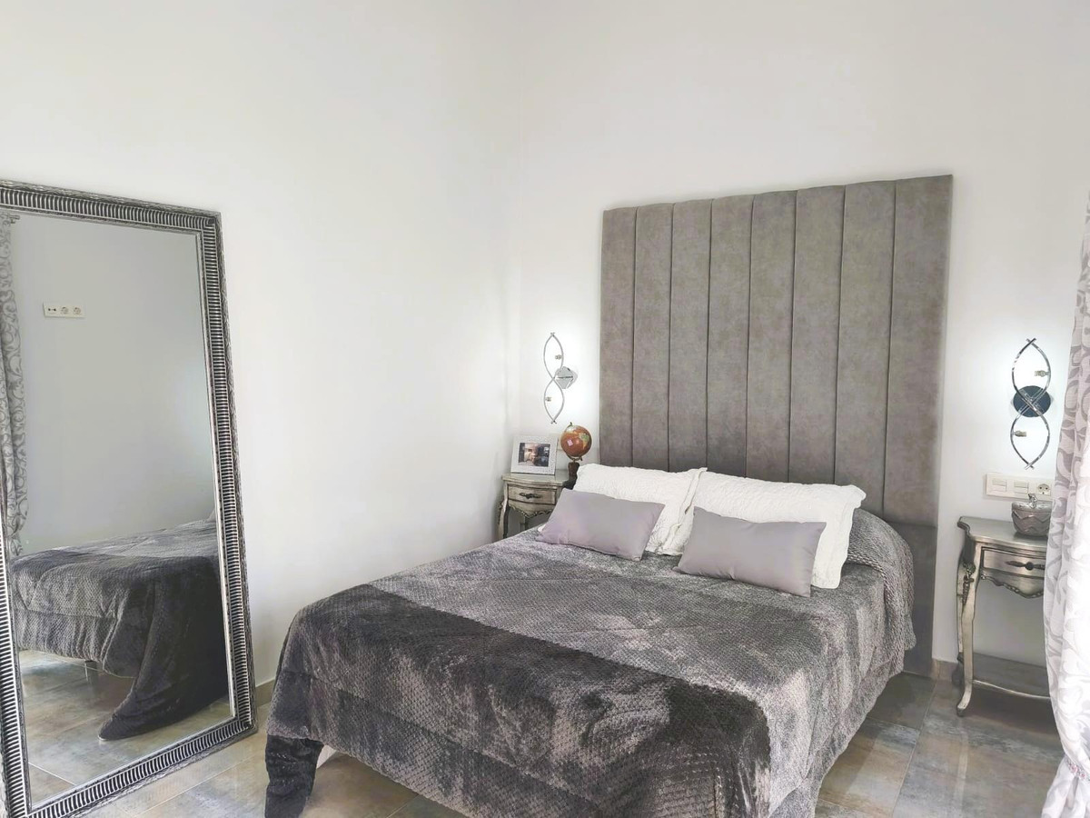 For sale - 3 Bedroom 2 Bathroom House - Detached Villa in Pilar de la Horadada - Torre de la Horadada  - Alicante