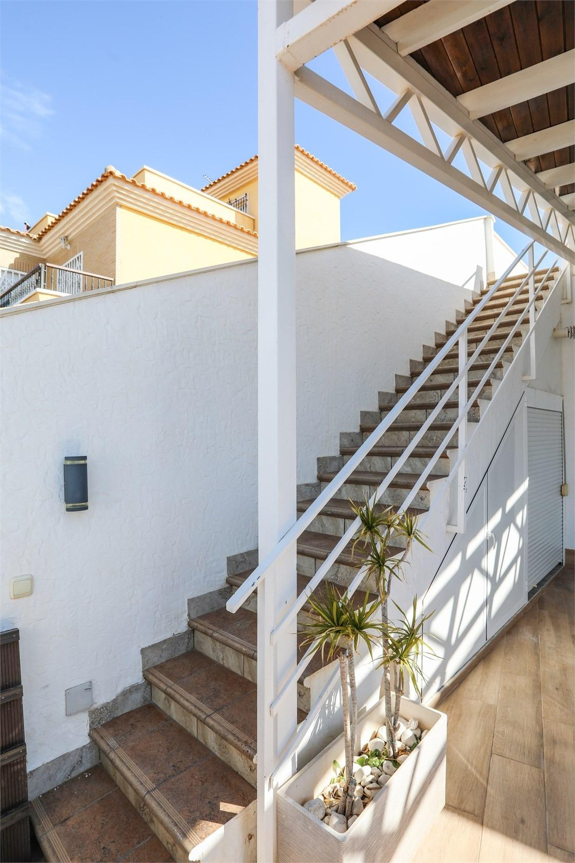 For sale - 3 Bedroom 2 Bathroom House - Detached Villa in Pilar de la Horadada - Torre de la Horadada  - Alicante