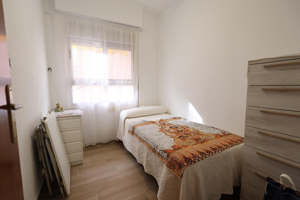 For sale - 3 Bedroom 1 Bathroom Apartment La Mata -  - Alicante