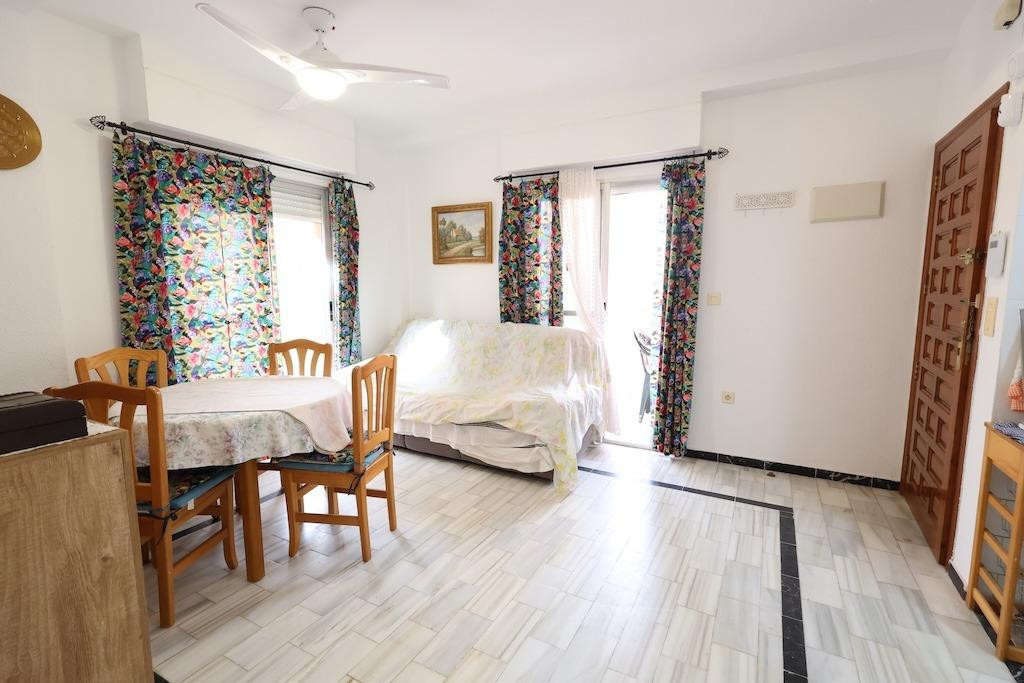 For sale - 3 Bedroom 1 Bathroom Apartment La Mata -  - Alicante