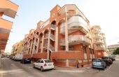 76-R5229838/76578, 3 Bedroom 1 Bathroom Apartment - Middle Floor Apartment in Torrevieja