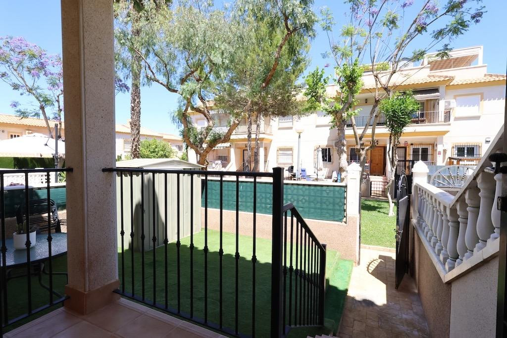 For sale - 2 Bedroom 1 Bathroom apartment in Villamartin - Orihuela Costa  - Alicante