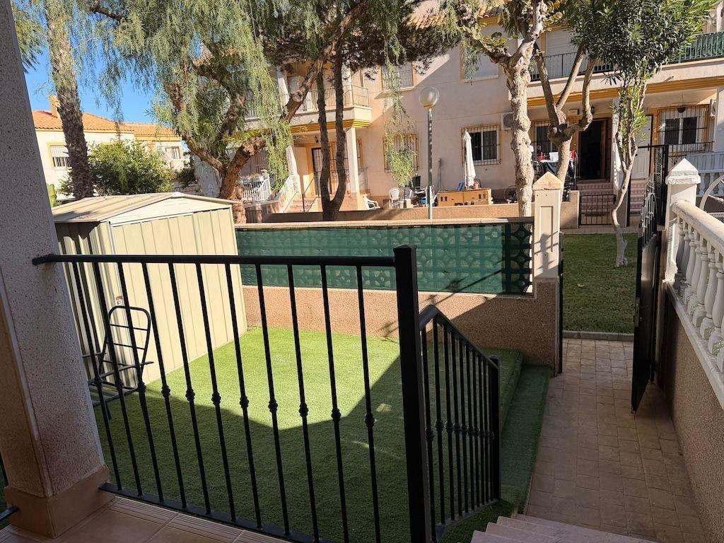 For sale - 2 Bedroom 1 Bathroom House - Bungalow in Orihuela - Orihuela Costa  - Alicante
