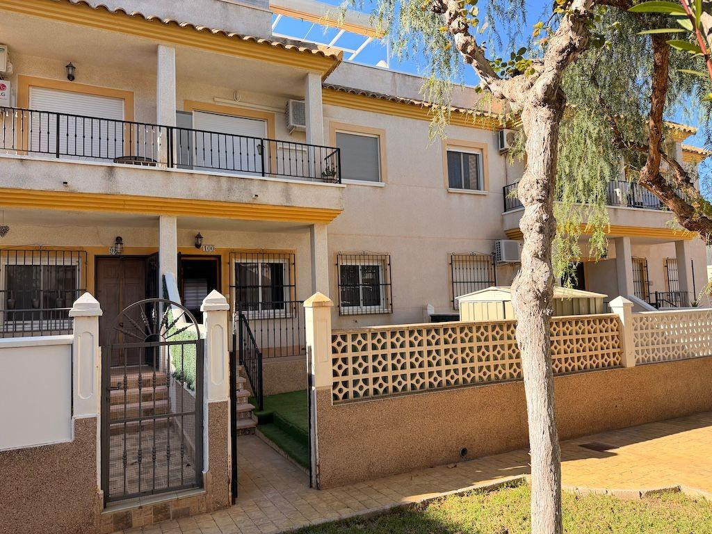 For sale - 2 Bedroom 1 Bathroom House - Bungalow in Orihuela - Orihuela Costa  - Alicante
