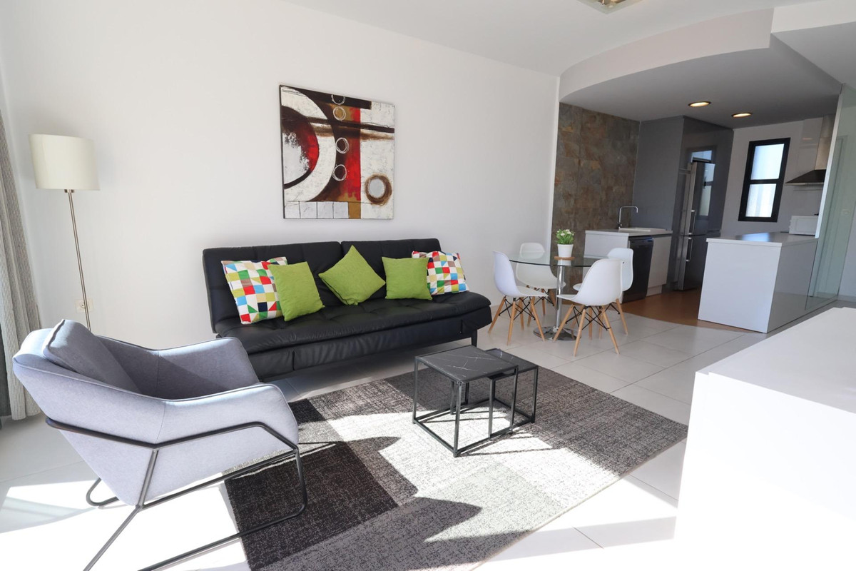 For sale - 2 Bedroom 2 Bathroom Apartment - Middle Floor Apartment in Orihuela - La Zenia  - Alicante