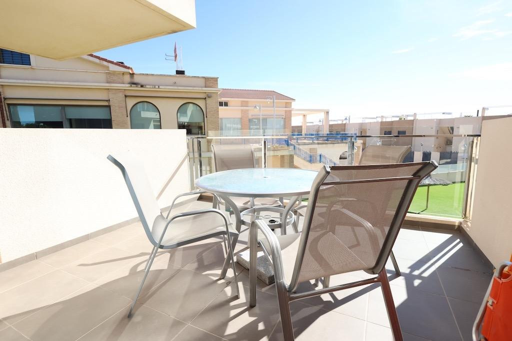 For sale - 2 Bedroom 2 Bathroom Apartment - Middle Floor Apartment in Orihuela - La Zenia  - Alicante