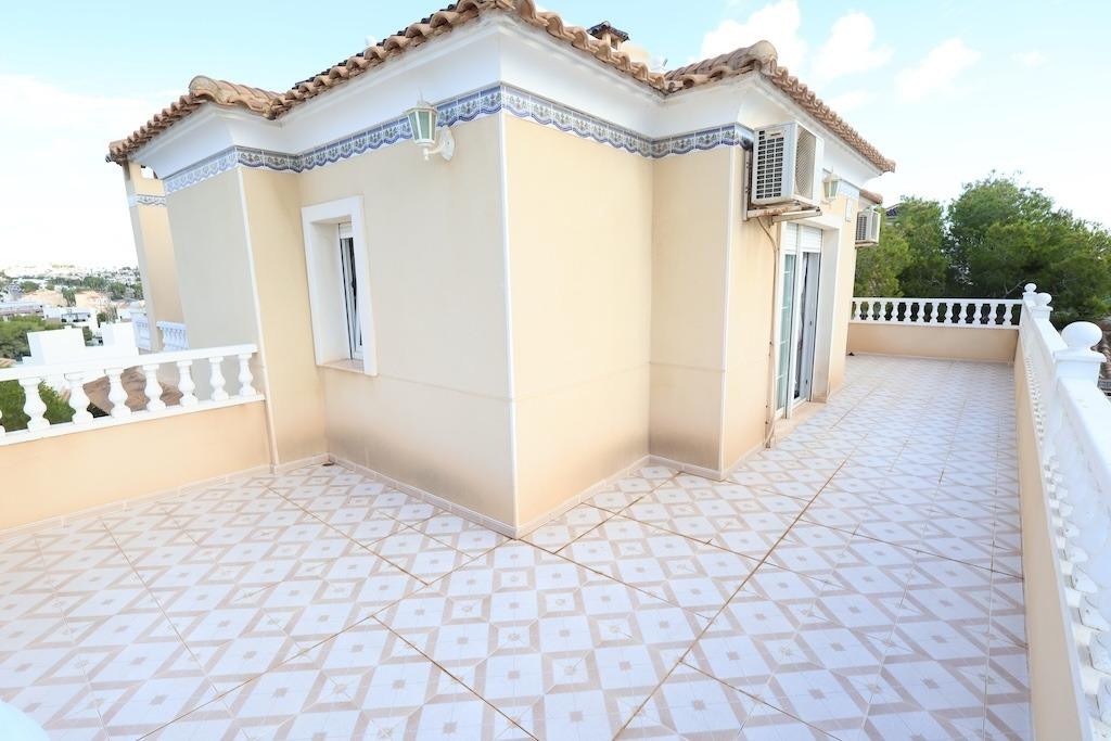 For sale - 5 Bedroom 4 Bathroom House - Detached Villa in Orihuela - Orihuela Costa  - Alicante