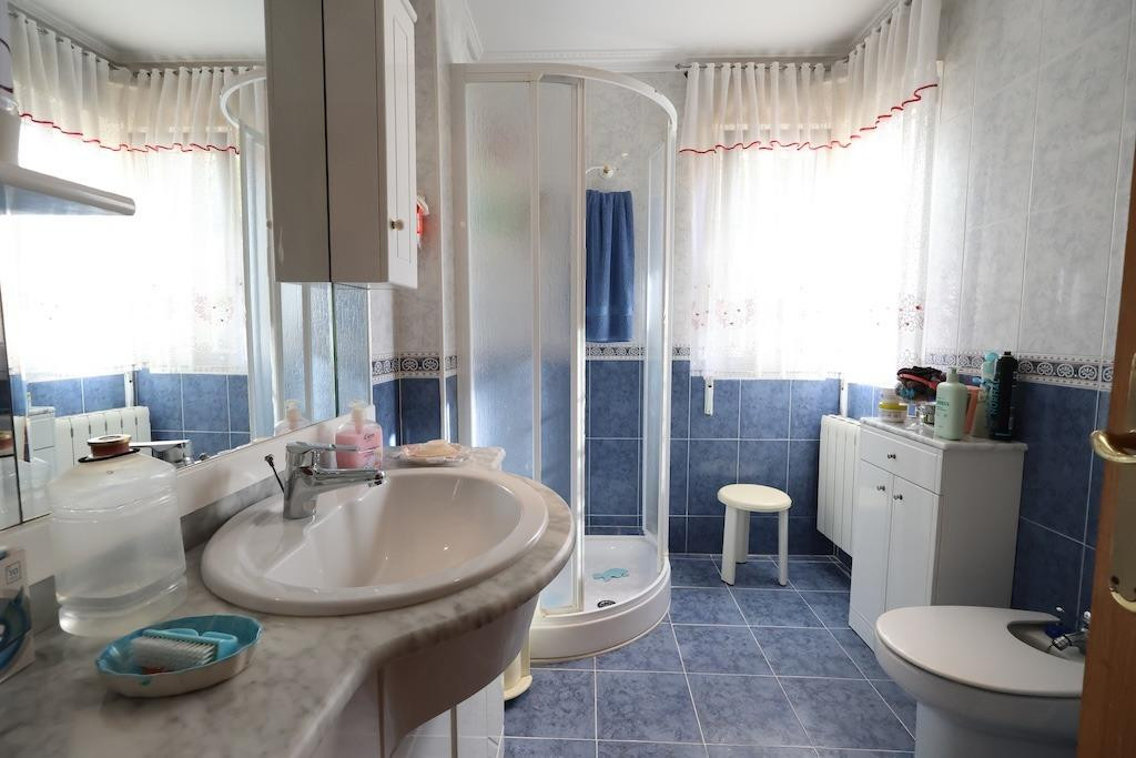 For sale - 5 Bedroom 4 Bathroom House - Detached Villa in Orihuela - Orihuela Costa  - Alicante