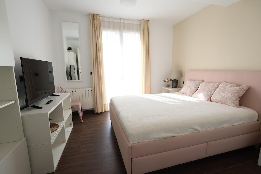For sale - 4 Bedroom 3 Bathroom House - Detached Villa in Orihuela - Cabo Roig  - Alicante