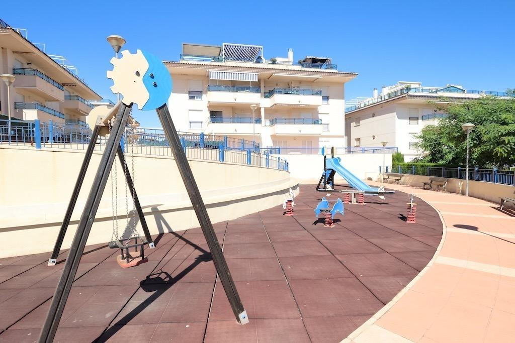 For sale - 3 Bedroom 2 Bathroom Apartment - Penthouse in Orihuela - Mil Palmeras  - Alicante