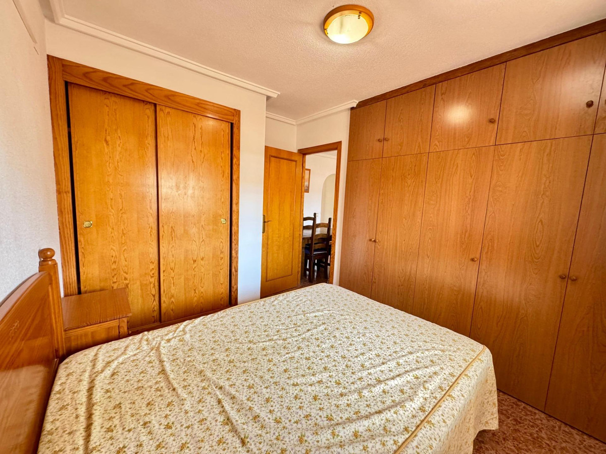 For sale - 2 Bedroom 1 Bathroom Apartment - Penthouse in Torrevieja - Torrevieja Centro  - Alicante