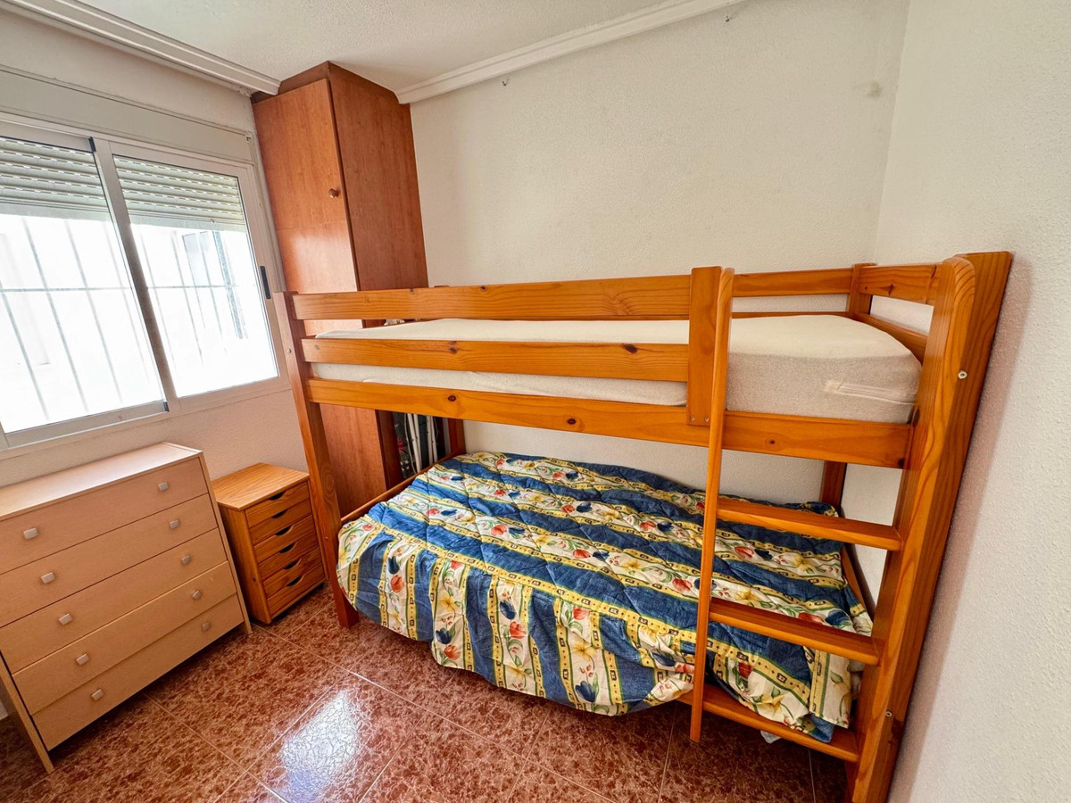 For sale - 2 Bedroom 1 Bathroom Apartment - Penthouse in Torrevieja - Torrevieja Centro  - Alicante