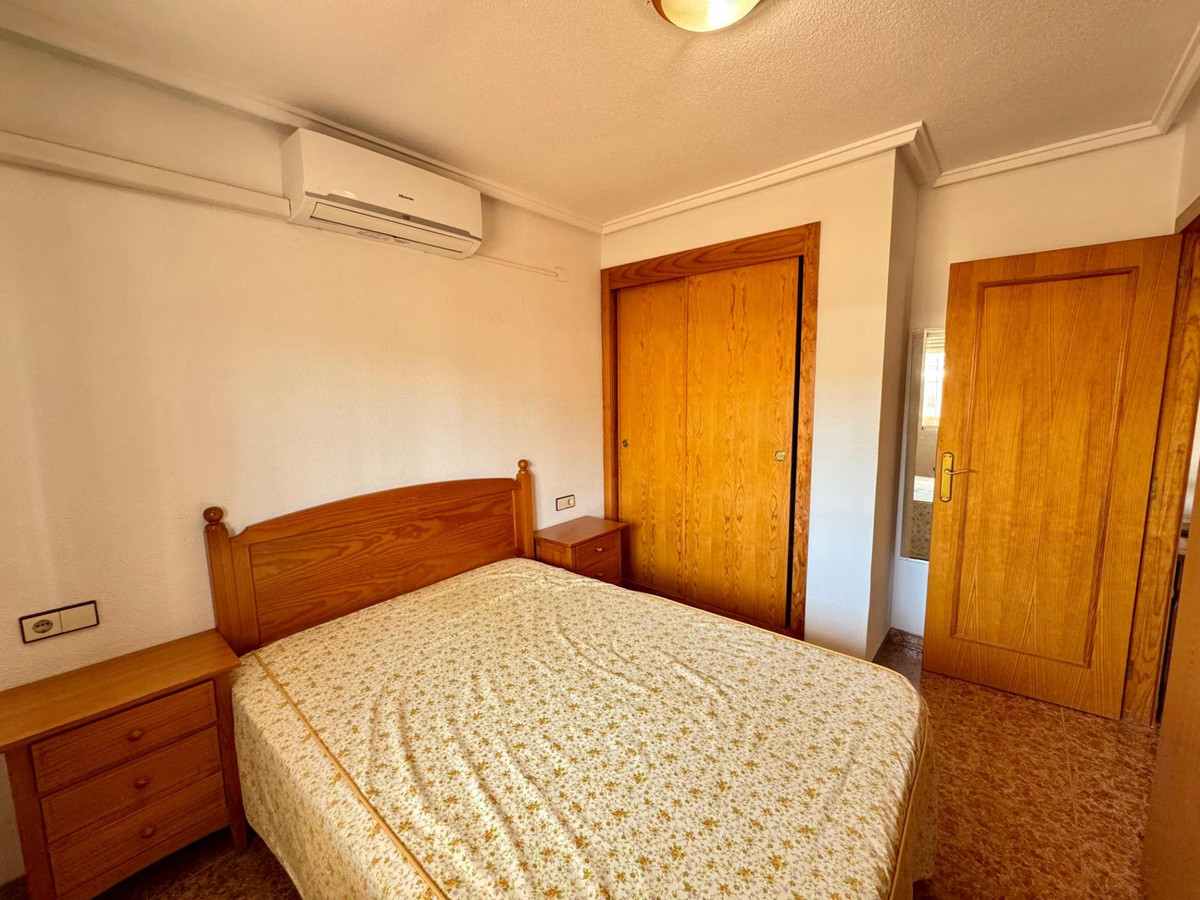 For sale - 2 Bedroom 1 Bathroom Apartment - Penthouse in Torrevieja - Torrevieja Centro  - Alicante