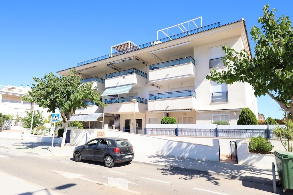 For sale - 2 Bedroom 2 Bathroom Apartment - Penthouse in Orihuela - Mil Palmeras  - Alicante