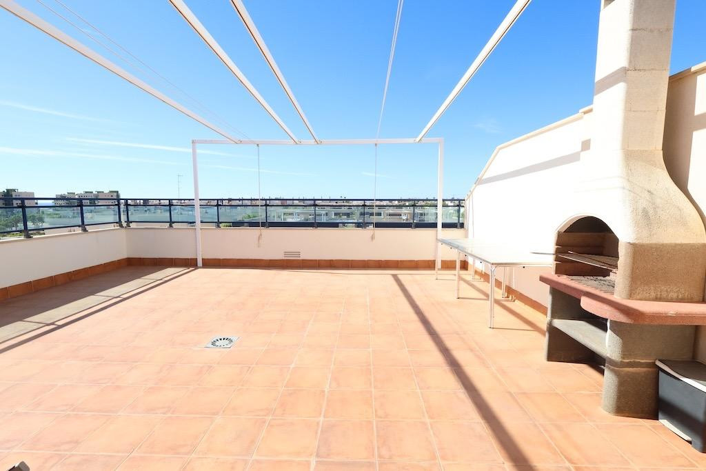 For sale - 2 Bedroom 2 Bathroom Apartment - Penthouse in Orihuela - Mil Palmeras  - Alicante
