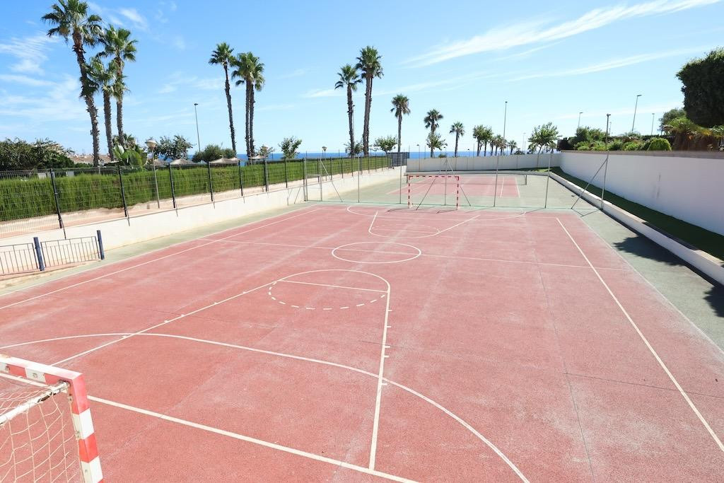 For sale - 2 Bedroom 2 Bathroom Apartment - Penthouse in Orihuela - Mil Palmeras  - Alicante