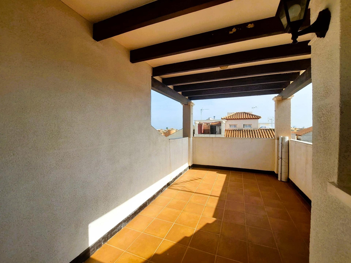 For sale - 2 Bedroom 1 Bathroom House - Penthouse in Playa Flamenca - Playa Flamenca  - Alicante