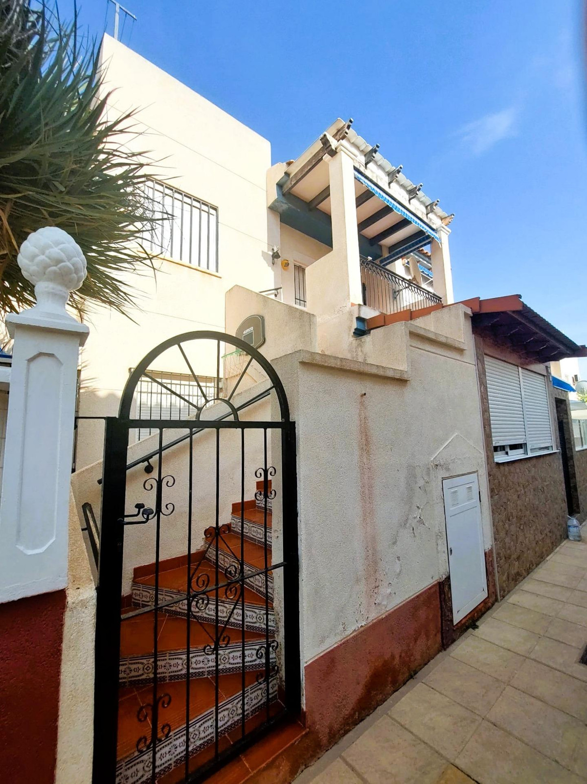 For sale - 2 Bedroom 1 Bathroom House - Penthouse in Playa Flamenca - Playa Flamenca  - Alicante