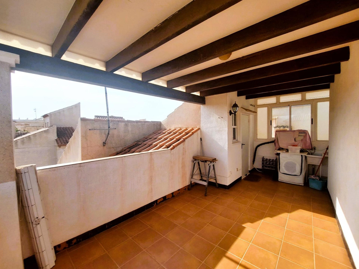 For sale - 2 Bedroom 1 Bathroom House - Penthouse in Playa Flamenca - Playa Flamenca  - Alicante