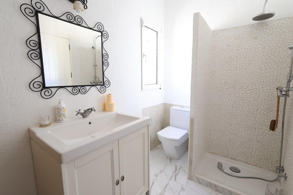 For sale - 4 Bedroom 3 Bathroom House - Detached Villa in Orihuela - Villamartin  - Alicante