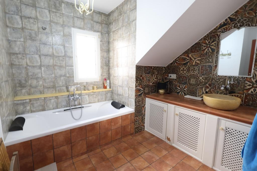 For sale - 4 Bedroom 3 Bathroom House - Detached Villa in Orihuela - Villamartin  - Alicante